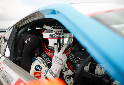 RACING